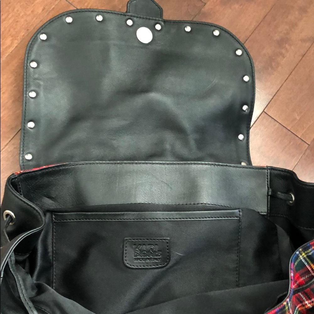 Backpack - Picture 3 of 4